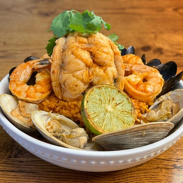 Paella Valenciana.